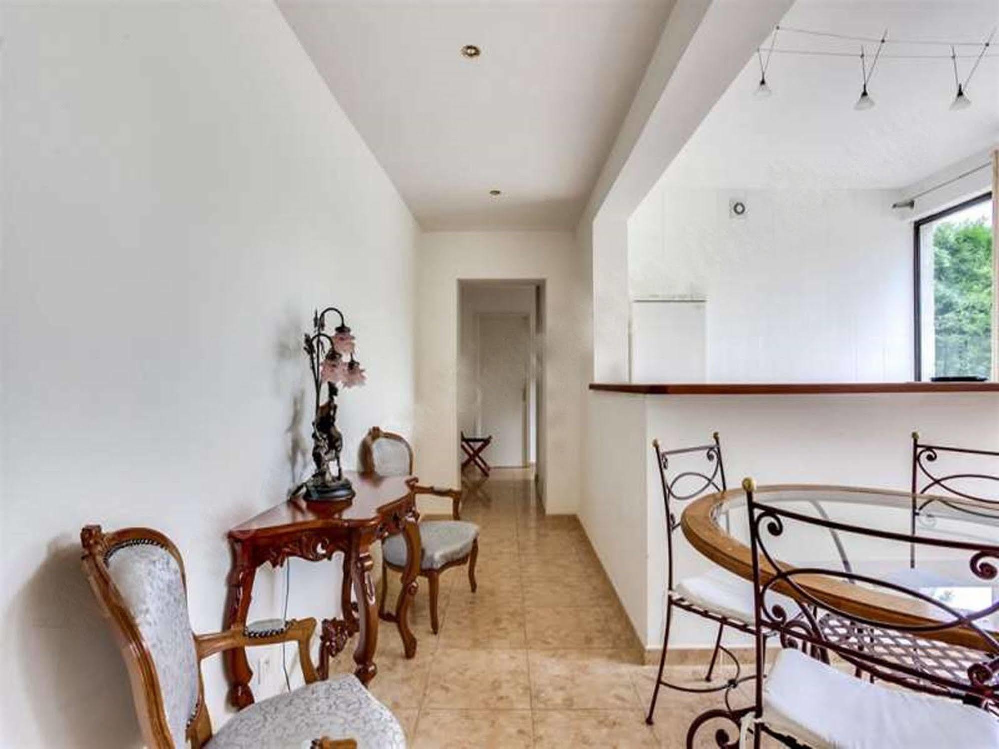 Top' Appart Hotel Pont Sainte Maxence Bagian luar foto